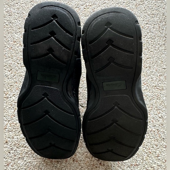 GUC Clark’s Leather High Top Slip On Boots - Men’s Shoe Size 9 - Black w/ Heel - Picture 7 of 11